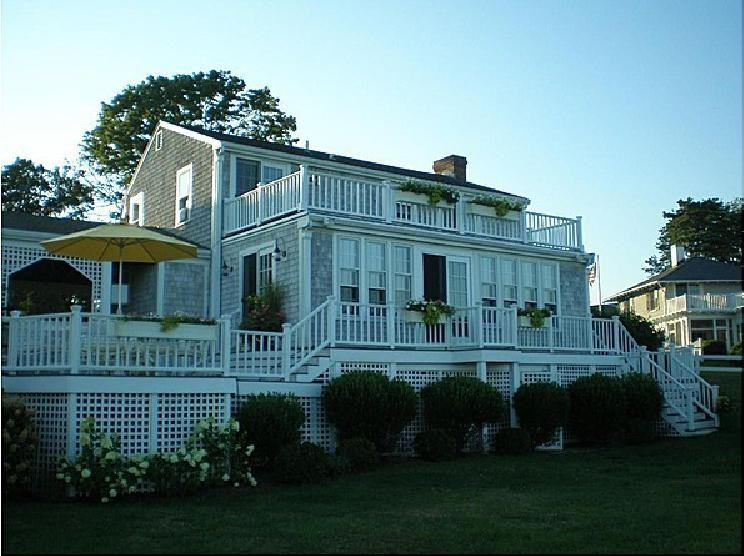 23 Sagamore Rd - Photo 2 of 13