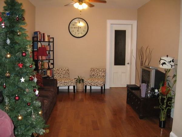 403 Grove St - Photo 2 of 5