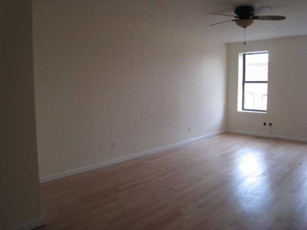 676 Riverside Dr - Photo 2 of 3