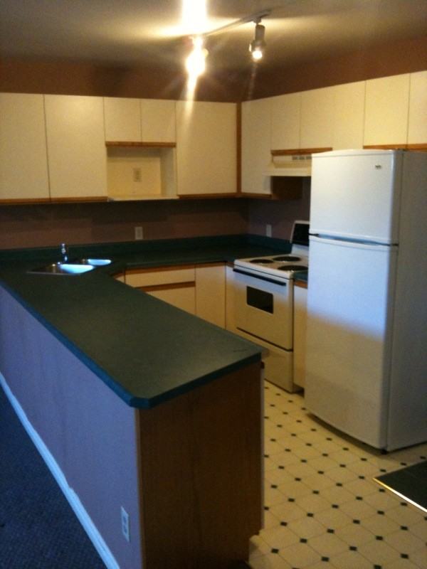 110 Main St W - Photo 3 of 5