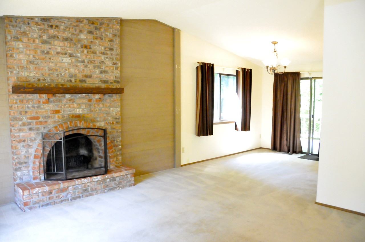 14726 NE 178th St - Photo 2 of 6