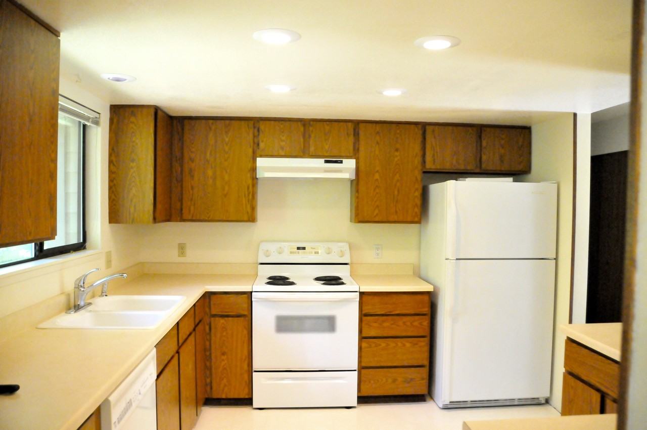 14726 NE 178th St - Photo 3 of 6