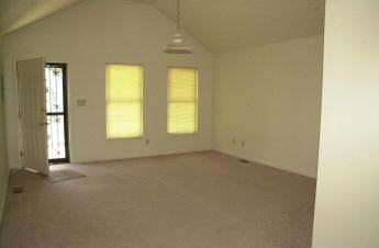 948 S Shelby St - Photo 3 of 5