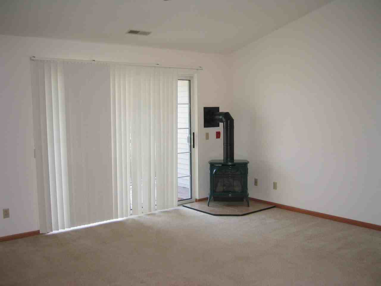 267 Kearney Way - Photo 2 of 9