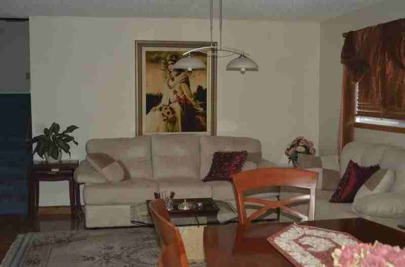 7 Hawksbrow Rd NW - Photo 3 of 6