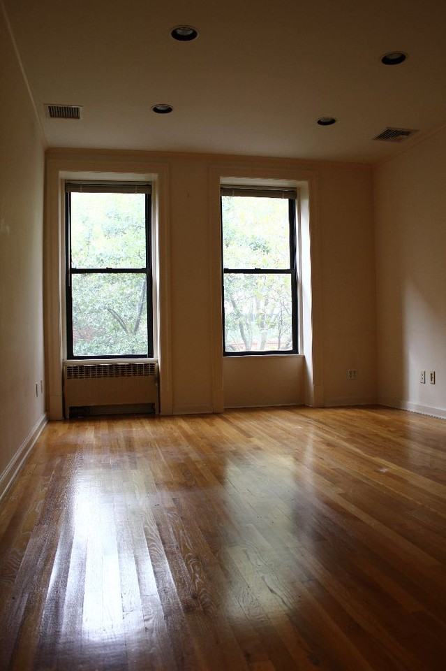 10024 69 Ave NW - Photo 2 of 4