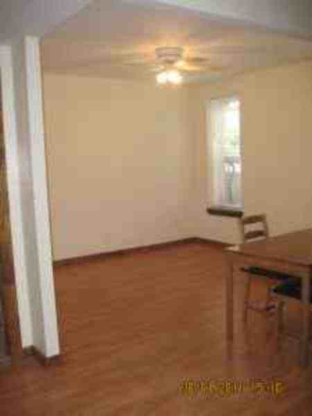 11204 20th Ave #1R - Photo 3 of 4