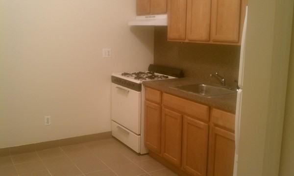 350 S 1st Ave - Photo 3 of 7