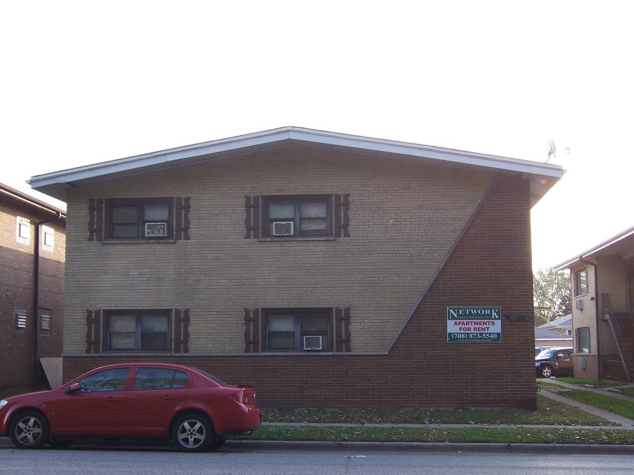 4321 Harlem Ave - Photo 2 of 3