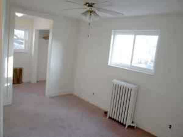 18 Faber St 1stFL - Photo 2 of 4