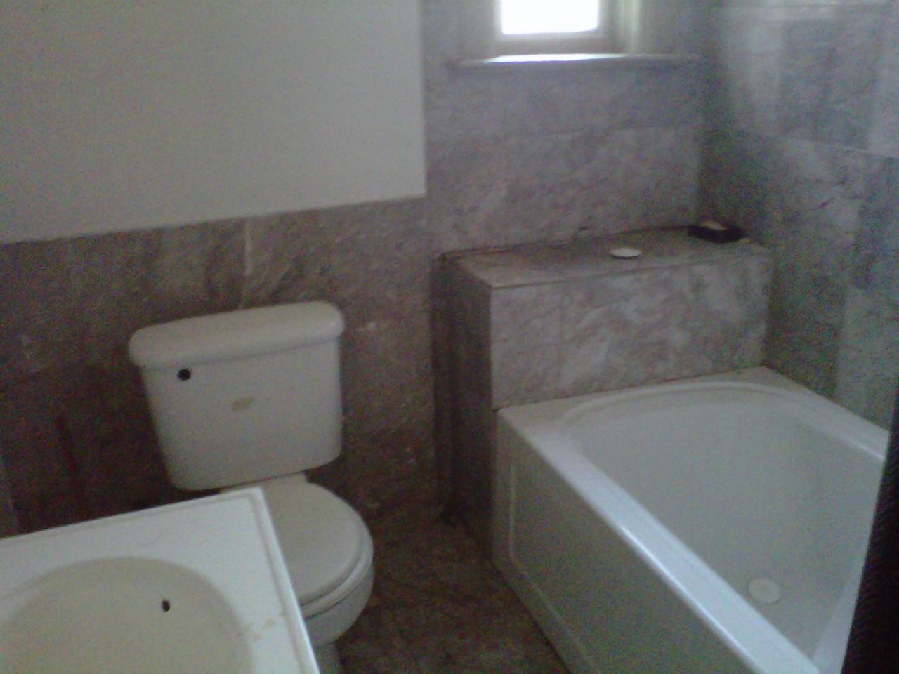 2734 W Division St - Photo 3 of 5