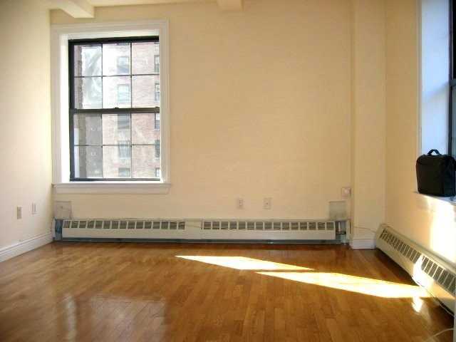 412 State St - Photo 2 of 3