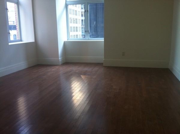 66 Franklin St - Photo 3 of 4