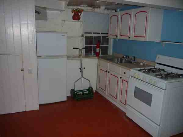 Calyer St - Photo 3 of 4