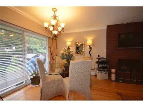 30 Glenmore Dr - Photo 3 of 9