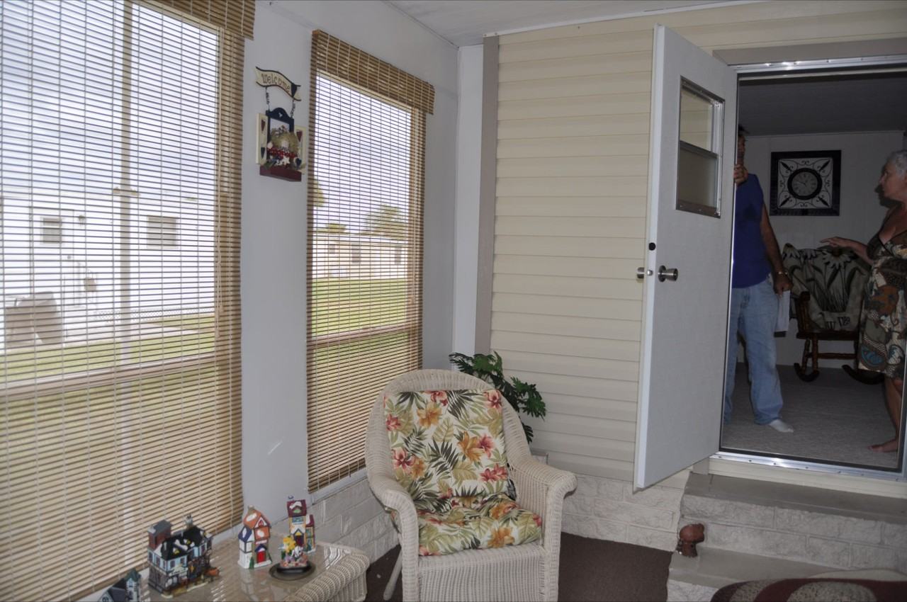 10800 London Dr - Photo 3 of 8