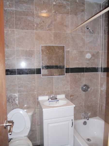 291 Cornelia St - Photo 2 of 4