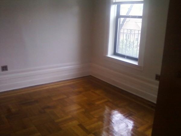 446 Senator St - Photo 2 of 4