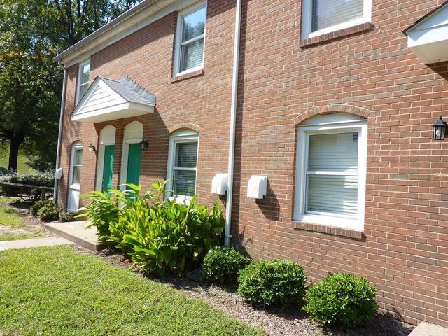 718 Mosby St - Photo 2 of 10