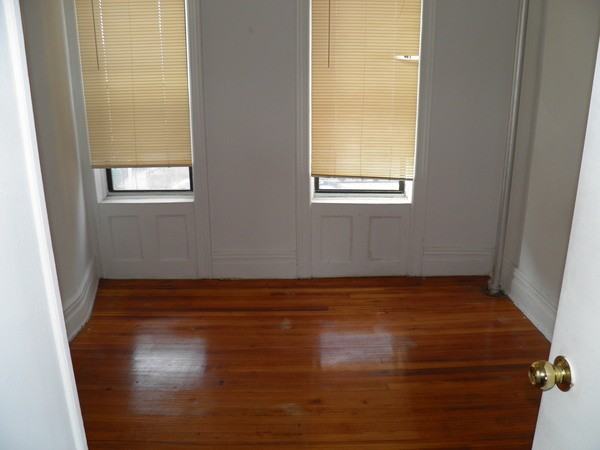 2 2 Ave SW - Photo 3 of 5