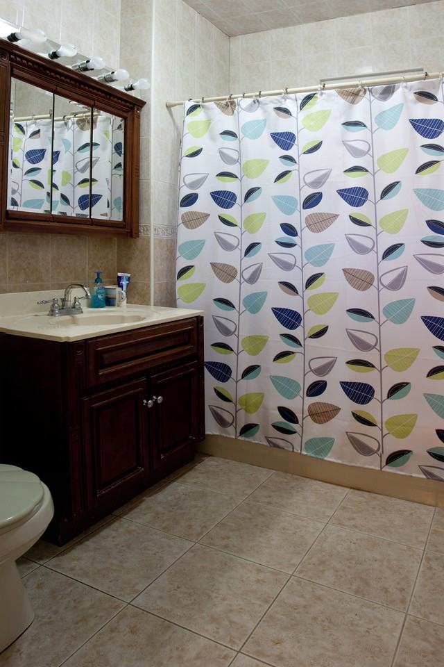 1679 E 19th St - Photo 2 of 3