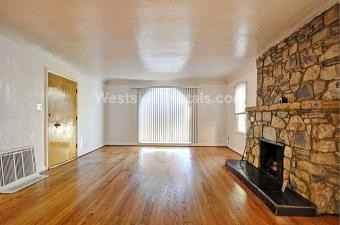 6086 Saturn St - Photo 2 of 4