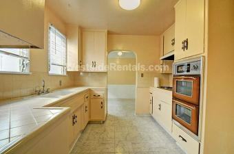 6086 Saturn St - Photo 3 of 4