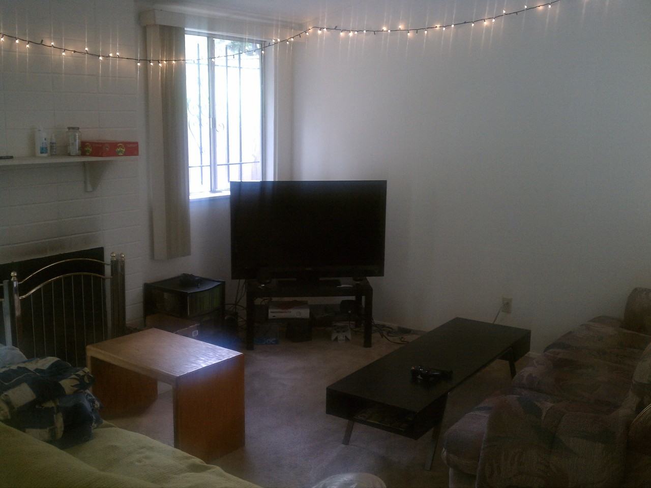 2037 Finch Ln #2037 - Photo 2 of 4