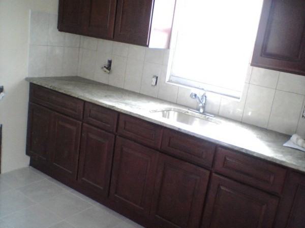 85-02 168th Pl - Photo 3 of 6