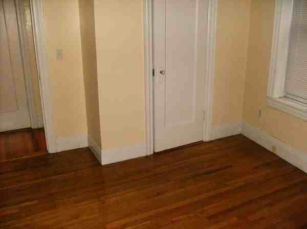 564 W 192nd St - Photo 3 of 4