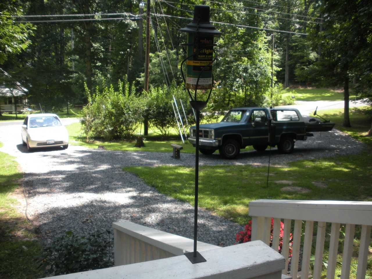 137 Beech Nut Dr - Photo 3 of 36