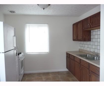 907 S 43rd St #907 - Photo 2 of 4