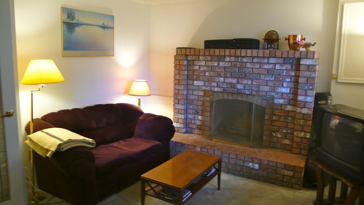 941 Lodge Ave - Photo 3 of 3