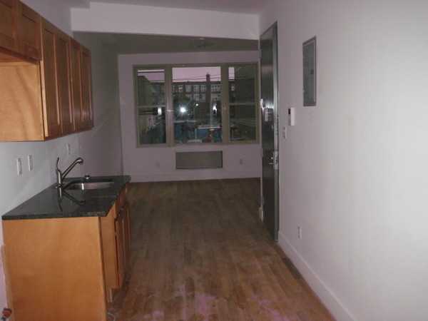 148 Jefferson St - Photo 2 of 4