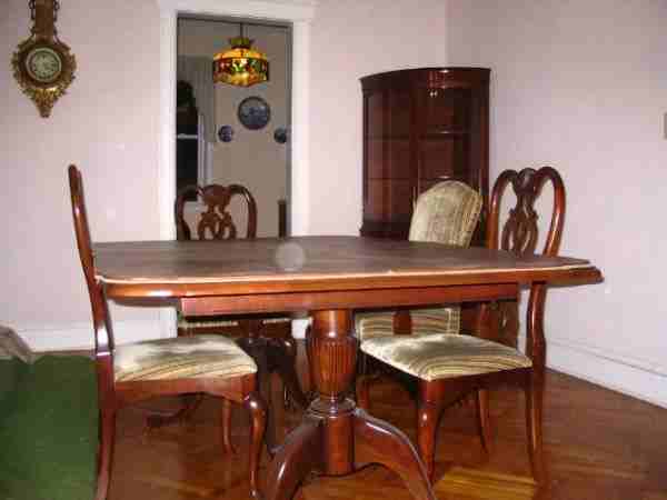 555 74th St - Photo 3 of 4