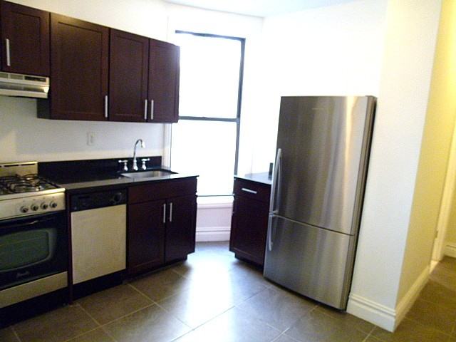 339 E 12th St 27 - Photo 2 of 6