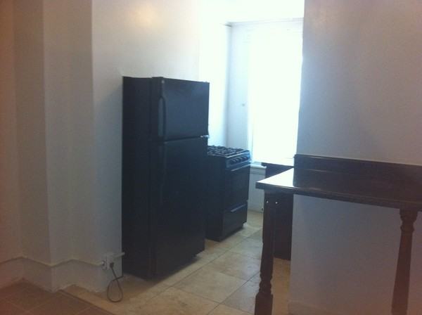 921 Lafayette Ave - Photo 3 of 4