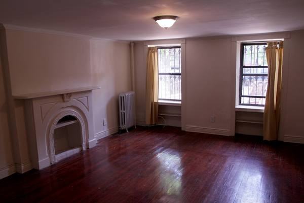 15 Jefferson Ave #1st - Photo 2 of 5