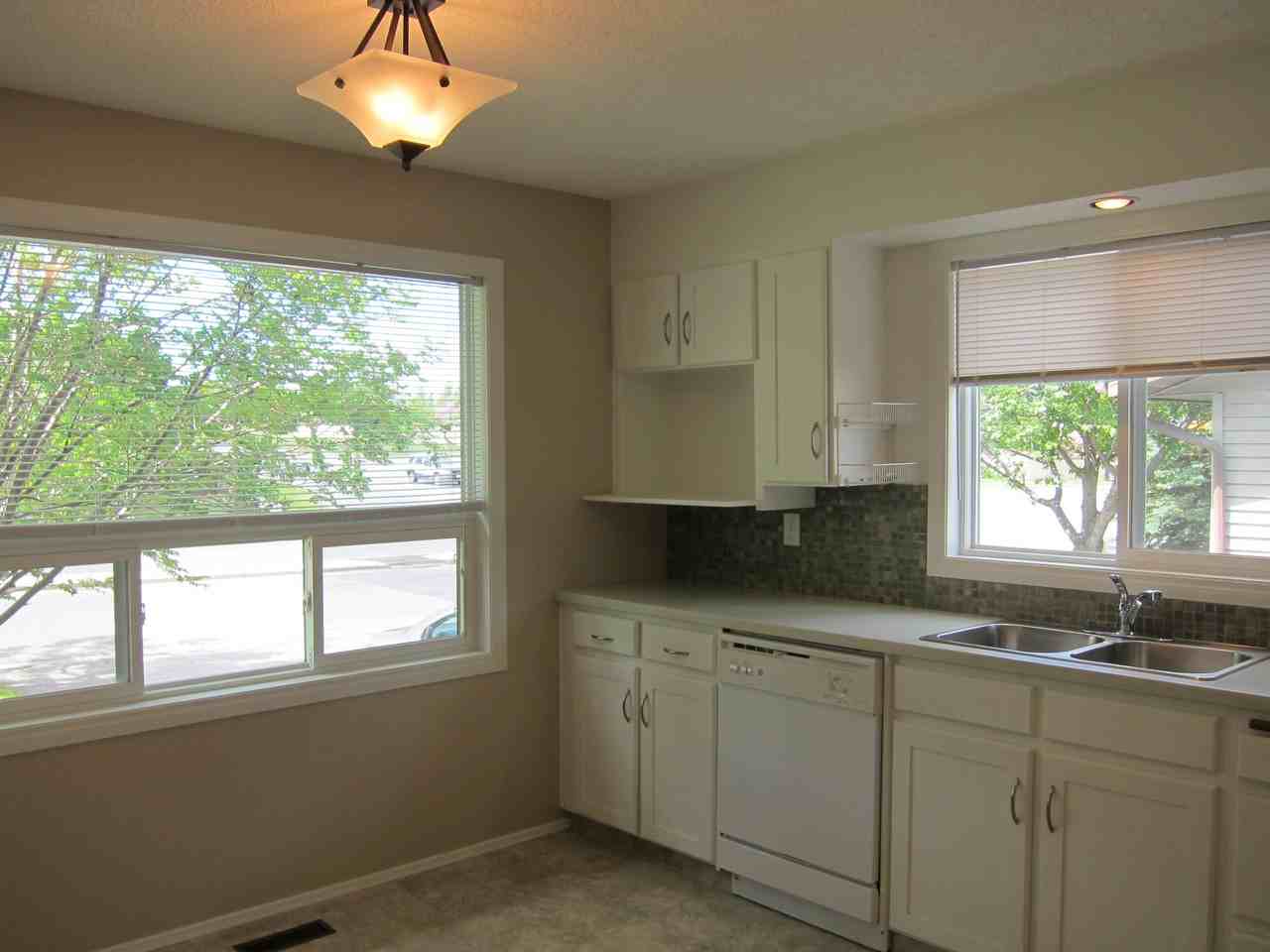 1496 Berkley Dr NW - Photo 2 of 10