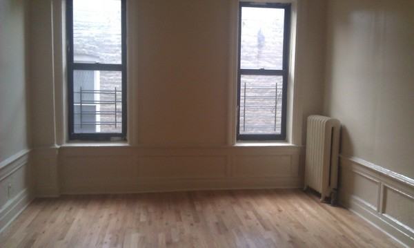 1367 Sterling Ave 4F - Photo 2 of 4