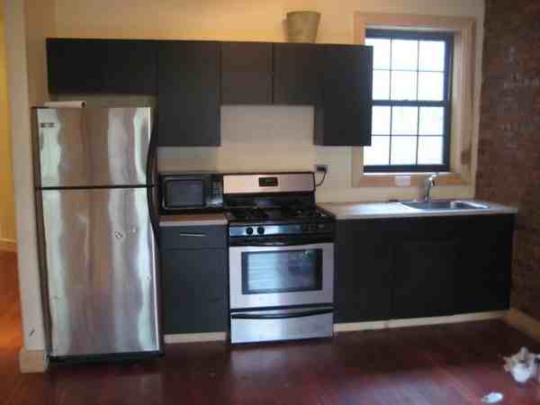 360 Franklin Ave - Photo 2 of 7