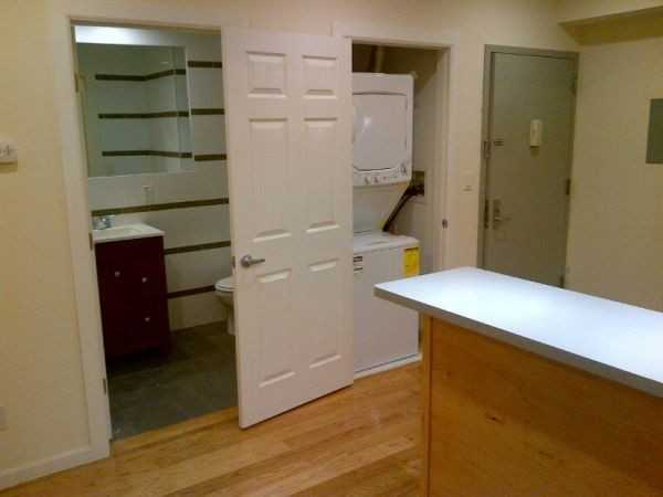 125 Noble St 122616 - Photo 2 of 7