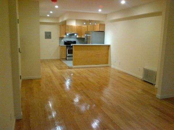 125 Noble St 122616 - Photo 3 of 7