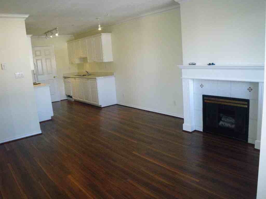 555 W 16th Ave - Photo 2 of 10