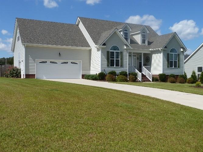 2603 Barrington Dr N - Photo 2 of 16