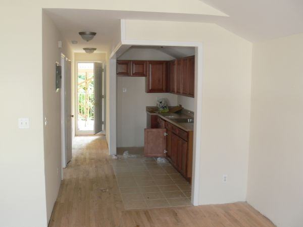 162-22 144th Ave - Photo 2 of 3