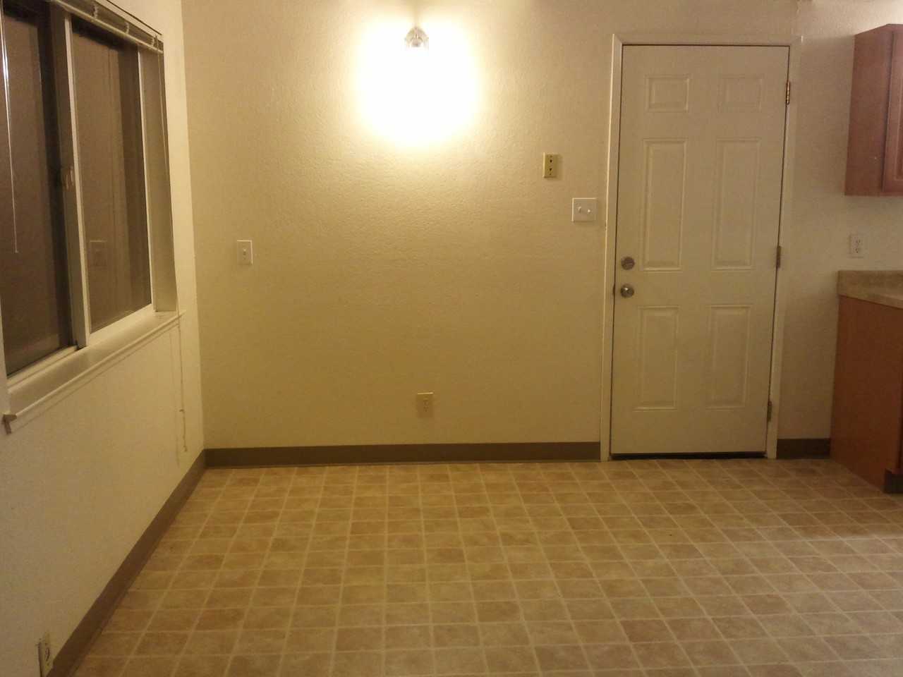 1328 Colgate Dr - Photo 2 of 4