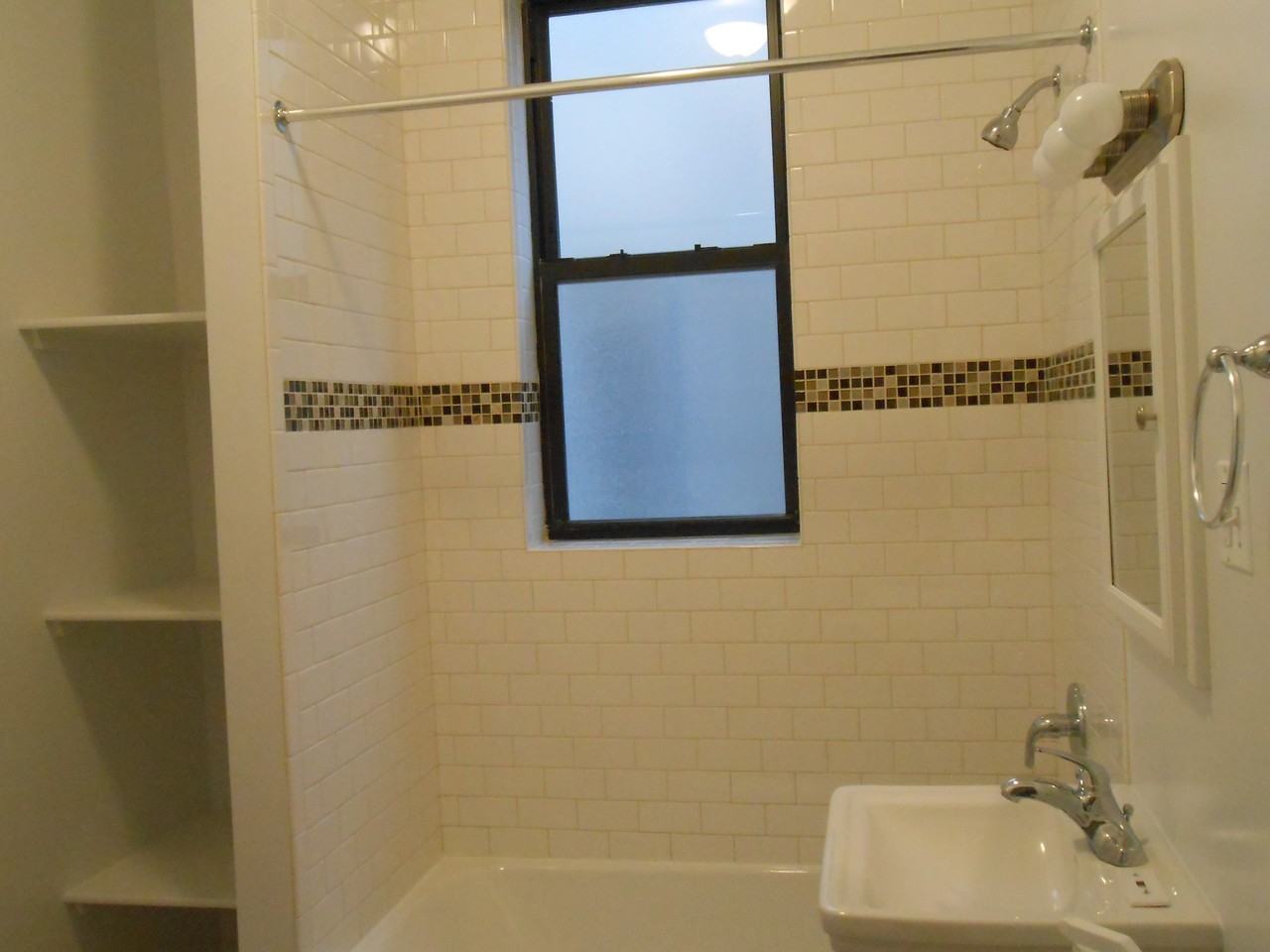 3200 W Wrightwood Ave #2 - Photo 3 of 5