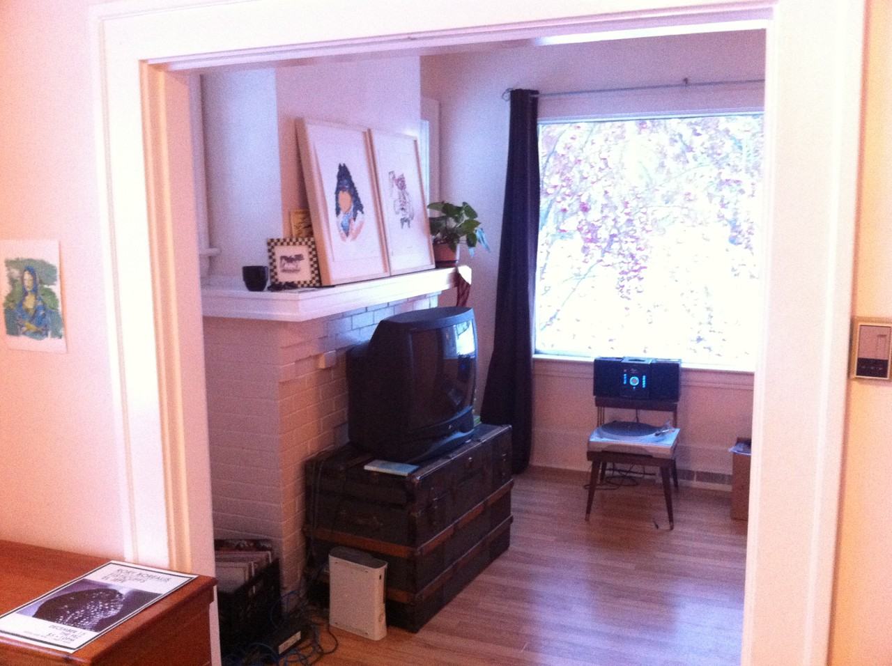 503 Duke St - Photo 2 of 9