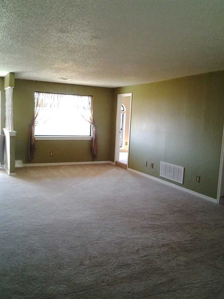 4101 N Portland Ave - Photo 3 of 16